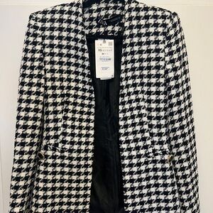 Zara Women's Black and White Houndstooth Jacket/Blazer